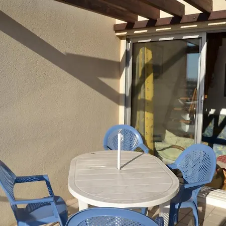 030 Cap D'agde 2 Pieces Et Mezzanine Avec Parking Apartament Agde