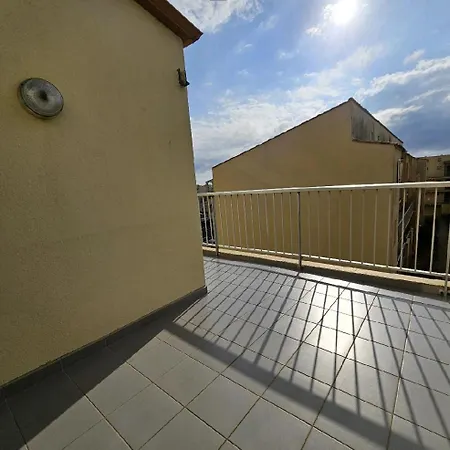 030 Cap D'agde 2 Pieces Et Mezzanine Avec Parking